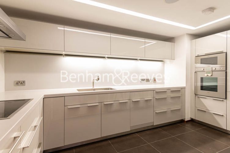 3  bedrooms flat to rent in Atrium Apartments, St Johns Wood, NW8-image 2