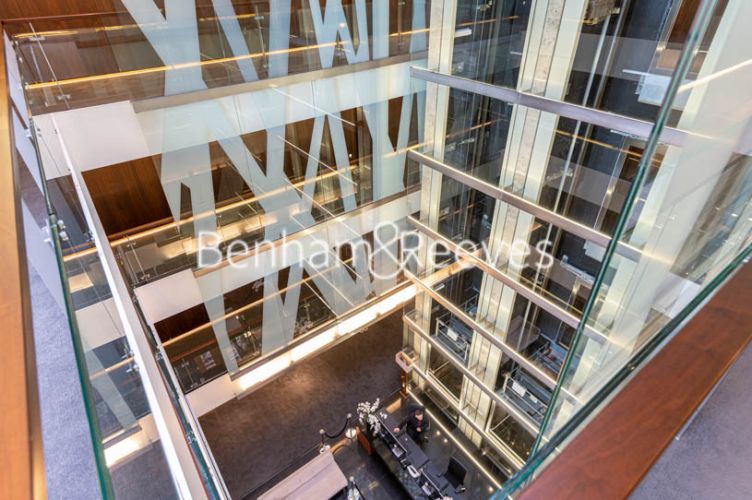 3  bedrooms flat to rent in Atrium Apartments, St Johns Wood, NW8-image 11