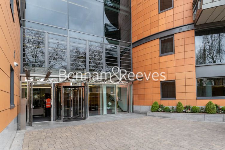 3 bedrooms flat to rent in Atrium Apartments, St Johns Wood, NW8-image 12