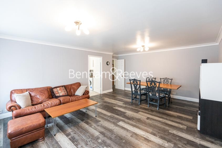2  bedrooms flat to rent in Trinity Court, Gloucester Terrace, Bayswater, Westbourne Grove W2-image 2