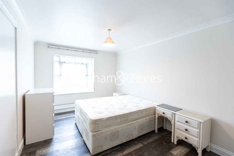 2  bedrooms flat to rent in Trinity Court, Gloucester Terrace, Bayswater, Westbourne Grove W2-image 4