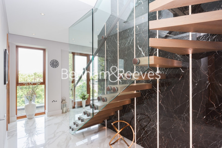 2  bedrooms flat to rent in Grove End Road, St Johns Wood Regents Park, NW8-image 19