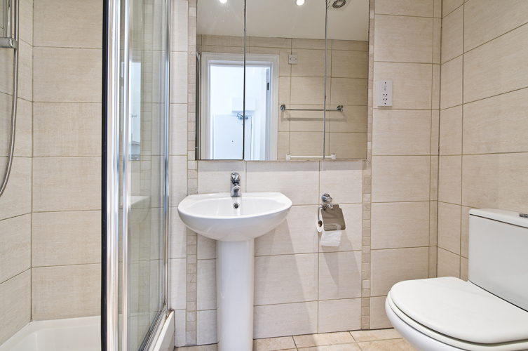 1  bedroom flat to rent in St Stephens Gardens, Lancaster Gate, W2-image 4