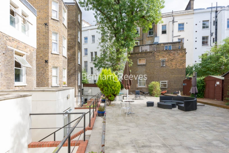 Studio flat to rent in St Stephens Gardens, Notting Hill Gate, W2-image 6