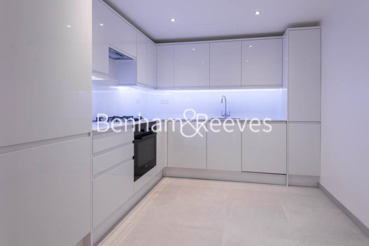 2  bedrooms flat to rent in South End Row, Kensington, W8-image 2