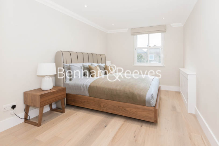2  bedrooms flat to rent in South End Row, Kensington, W8-image 9