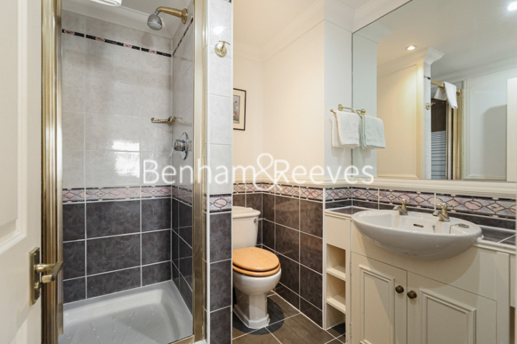 2 bedrooms flat to rent in South End Row, Kensington, W8-image 9