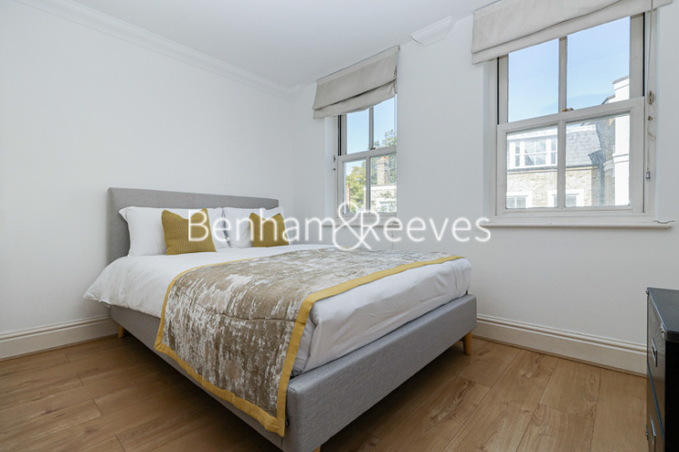 2 bedrooms flat to rent in South End Row, Kensington, W8-image 13