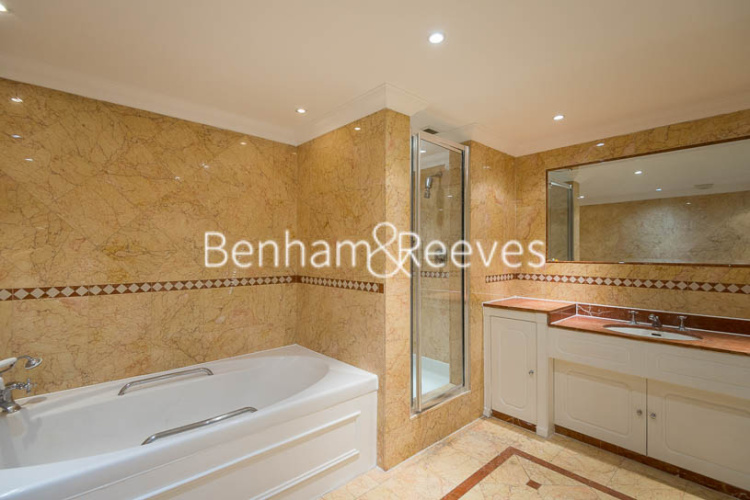 4 bedrooms  for sale in Hyde Park Gate, Kensington, SW7 view 17