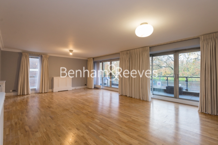 4  bedrooms flat to rent in Hyde Park Gate, Kensington, SW7-image 8