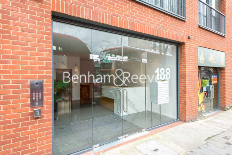1  bedroom flat to rent in Kensington Church Street, Kensington, W8-image 7