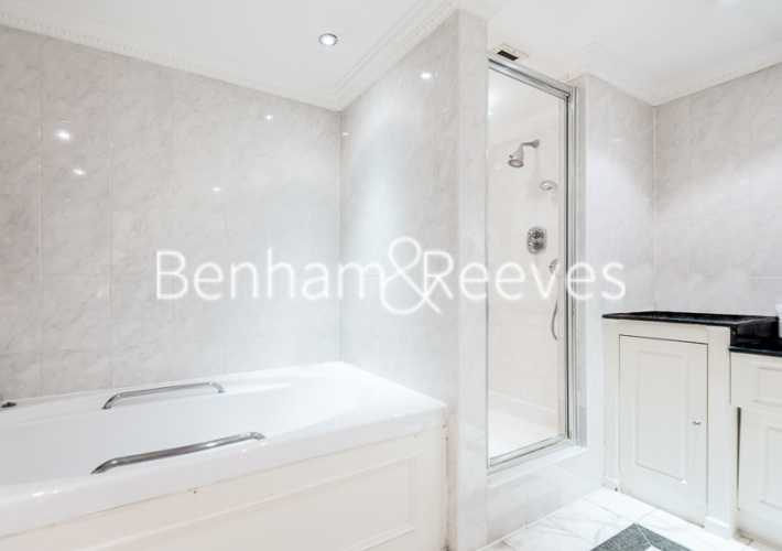 4  bedrooms flat to rent in Hyde Park Gate, Hyde Park, SW7-image 5