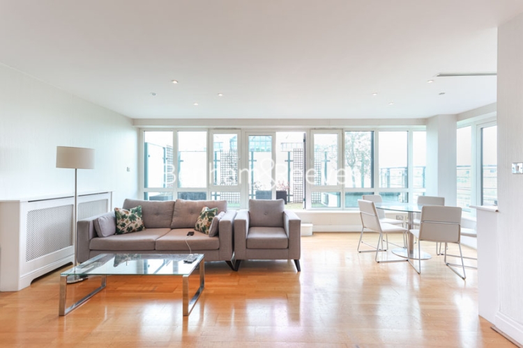 3 bedrooms flat to rent in Beckford Close, Kensington, W14-image 1
