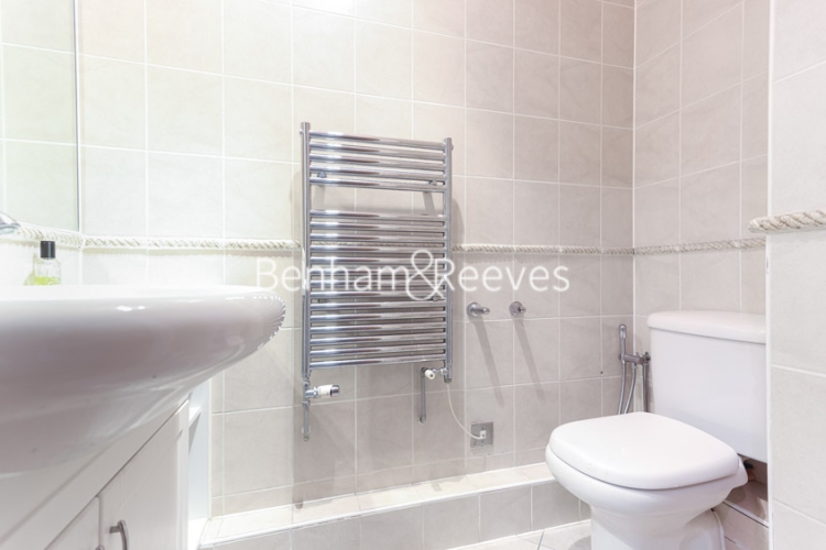 3 bedrooms flat to rent in Beckford Close, Kensington, W14-image 13