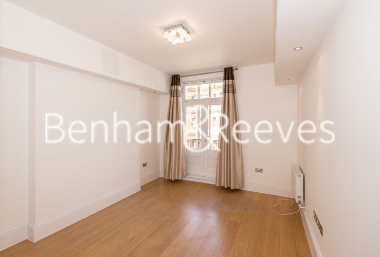3  bedrooms flat to rent in Nevern Square, Earl's Court, SW5-image 3
