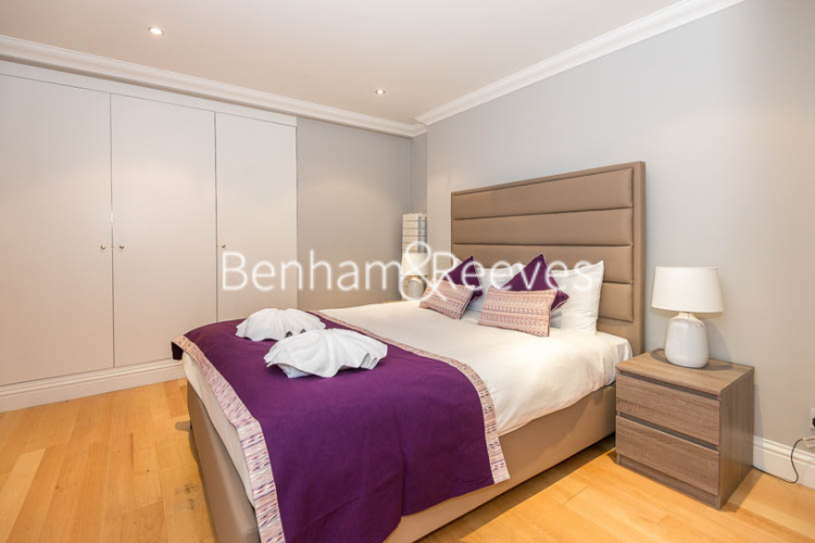 1  bedroom flat to rent in Hyde Park Gate, Kensington, SW7-image 3