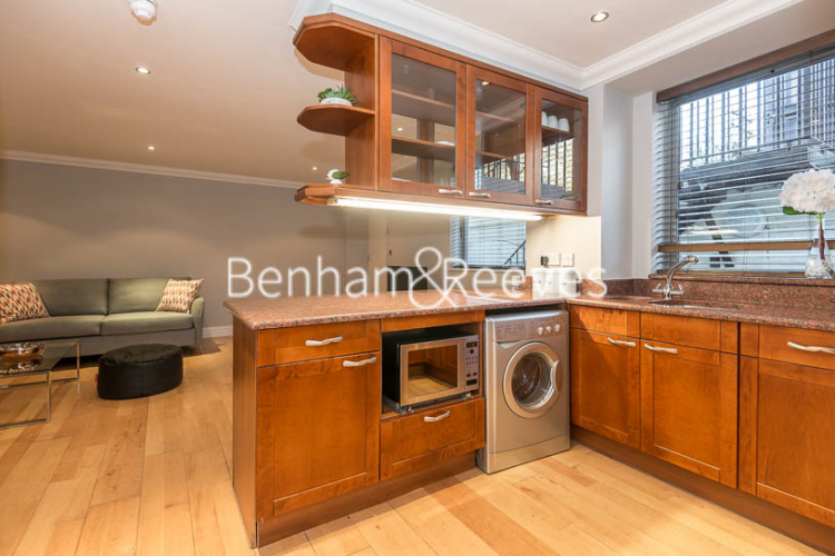 1 bedroom flat to rent in Hyde Park Gate, Kensington, SW7-image 6