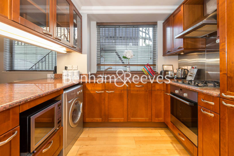 1 bedroom flat to rent in Hyde Park Gate, Kensington, SW7-image 8