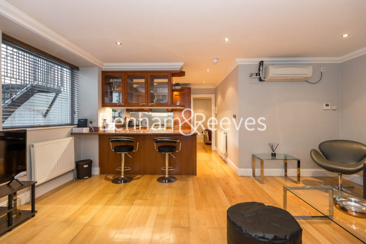 1 bedroom flat to rent in Hyde Park Gate, Kensington, SW7-image 13