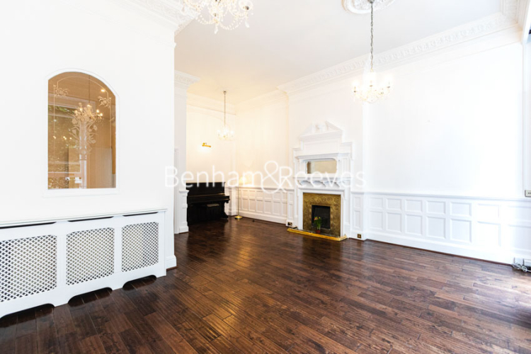 2  bedrooms flat to rent in Cornwall Gardens, Kensington, SW7-image 1
