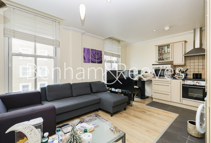 1 bedroom flat to rent in Earls Court Road, Earls Court, SW5-image 1