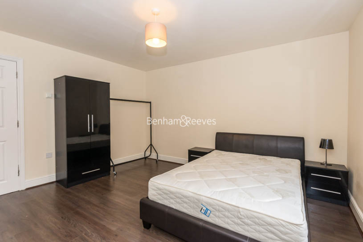 2  bedrooms flat to rent in Earl's Court Road, Earl's Court, SW5-image 10