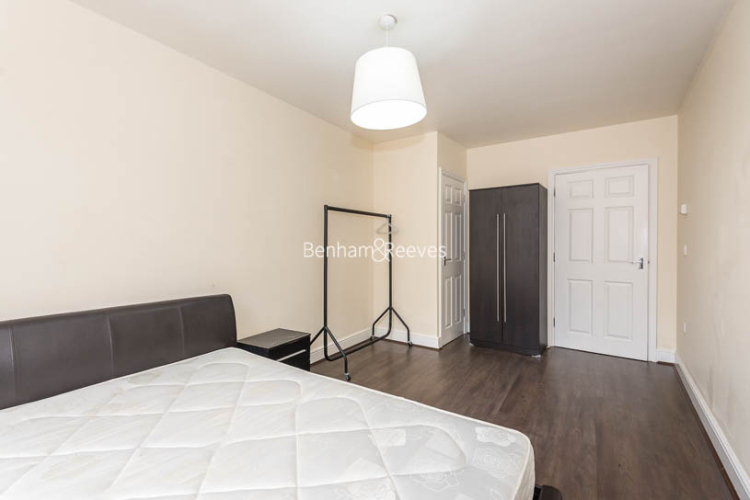 2  bedrooms flat to rent in Earl's Court Road, Earl's Court, SW5-image 12