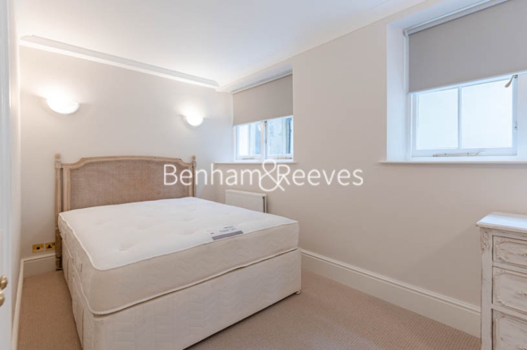 1 bedroom flat to rent in Kensington Square, Kensington, W8-image 4