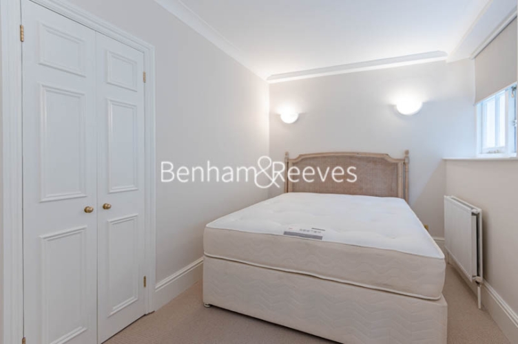 1 bedroom flat to rent in Kensington Square, Kensington, W8-image 9