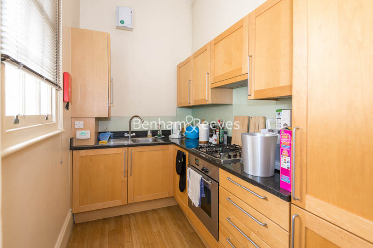 2  bedrooms flat to rent in Kensington Square, Kensington, W8-image 2