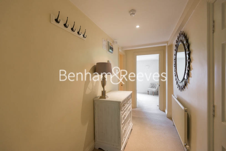 1 bedroom flat to rent in Kensington Square, Kensington, W8-image 10