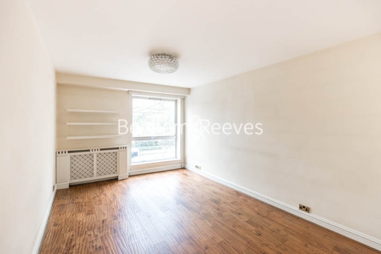 4 bedrooms flat to rent in Hyde Park Gate, Kensington, SW7-image 3