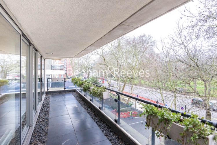 4 bedrooms flat to rent in Hyde Park Gate, Kensington, SW7-image 5