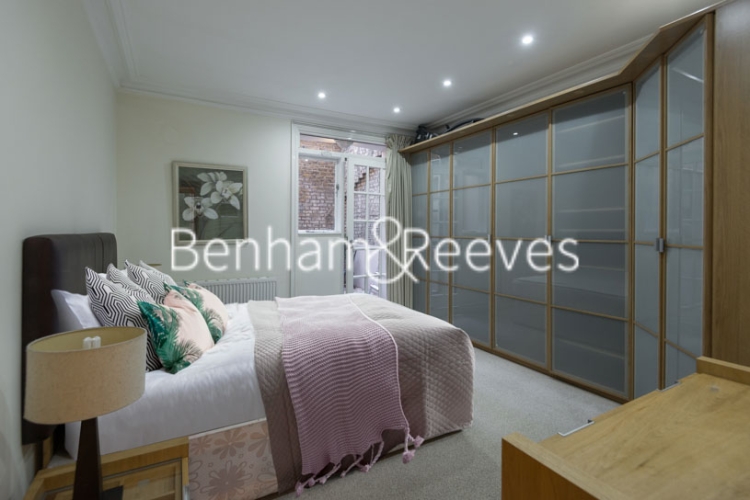 1  bedroom flat to rent in Ashburn Gardens, Kensington, SW7-image 3