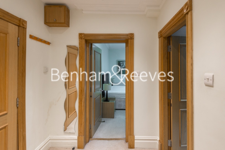 1 bedroom flat to rent in Ashburn Gardens, Kensington, SW7-image 13