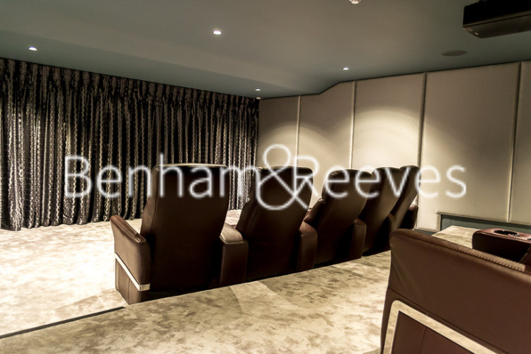 3  bedrooms flat to rent in Kensington High Street, Kensington, W14-image 9