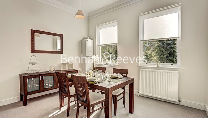 2  bedrooms flat to rent in Lexham Gardens, Kensington, W8-image 3