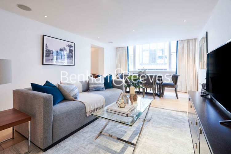 1 bedroom flat to rent in Young Street, Kensington, W8-image 1