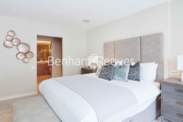 1 bedroom flat to rent in Young Street, Kensington, W8-image 3