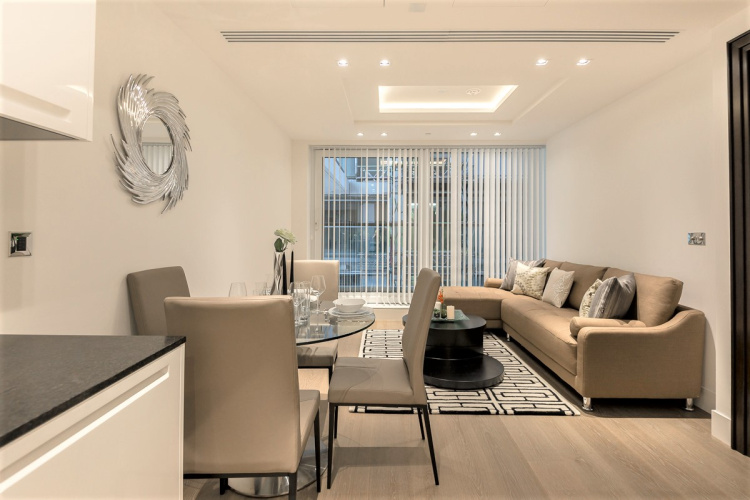 1  bedroom flat to rent in Radnor Terrace, West Kensington, W14-image 1