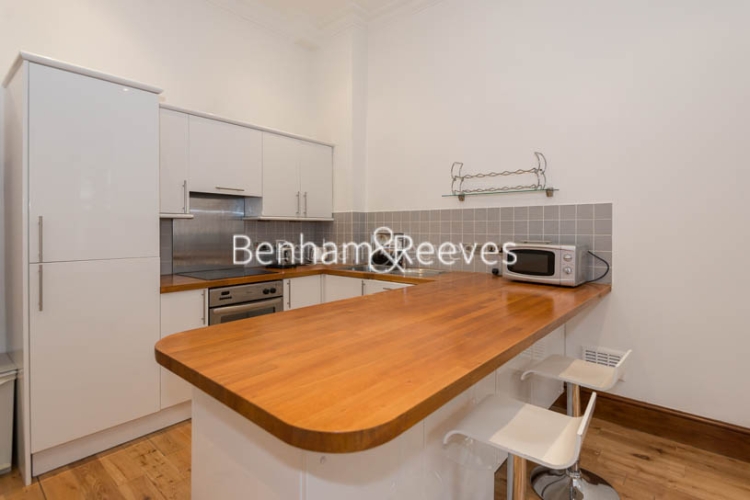 2 bedrooms flat to rent in Marloes Road, Kensington, W8-image 2