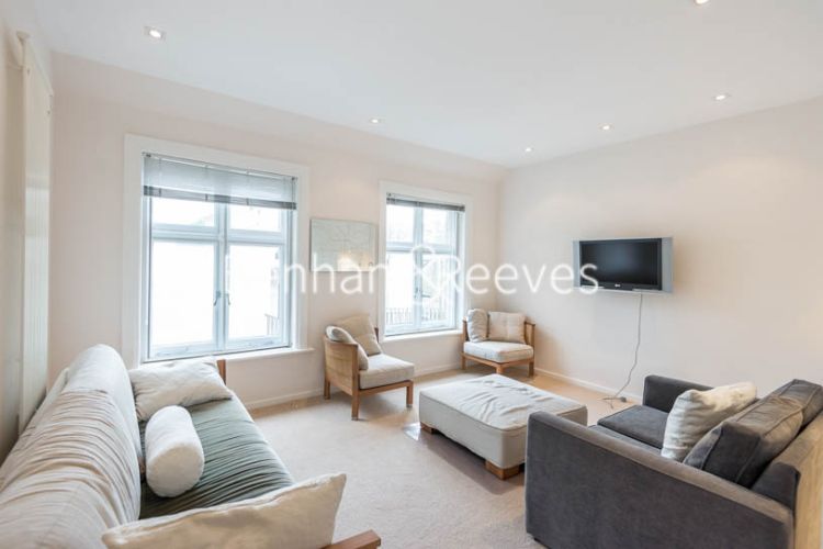 1  bedroom flat to rent in Abingdon Villas, Kensington, W8-image 1