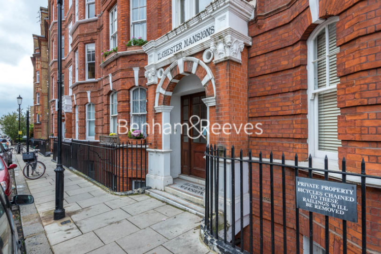 3  bedrooms flat to rent in Abingdon Road, Kensington, W8-image 5