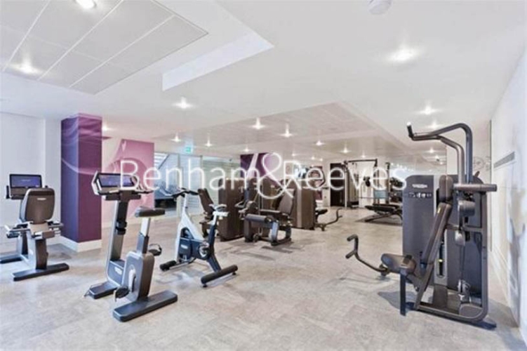 3 bedrooms flat to rent in Kensington High Street, Kensington, W14-image 10