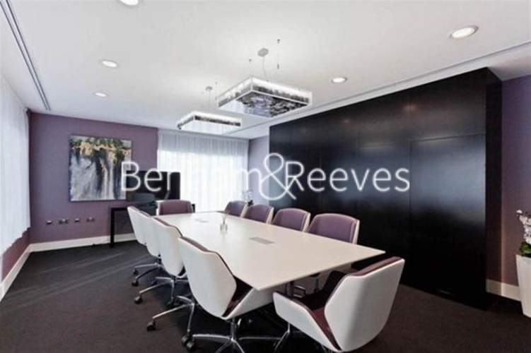 3 bedrooms flat to rent in Kensington High Street, Kensington, W14-image 12