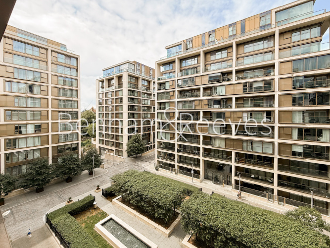 3  bedrooms flat to rent in Radnor Terrace, Kensington, W14-image 12