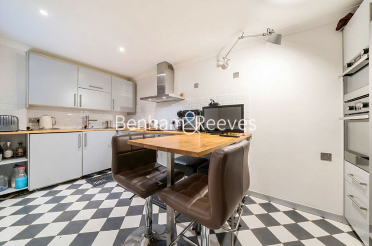 3  bedrooms flat to rent in Courtfield Gardens, Kensington, SW5-image 9