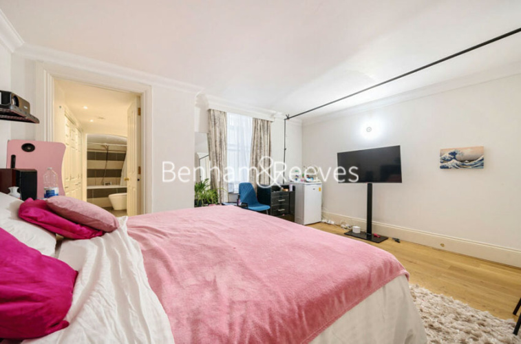 3  bedrooms flat to rent in Courtfield Gardens, Kensington, SW5-image 10