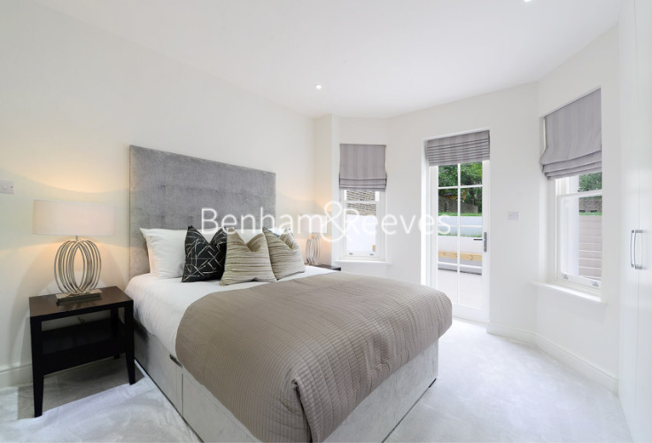 3  bedrooms flat to rent in Lexham Gardens, Kensington, W8-image 11
