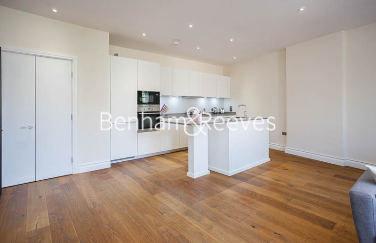 1  bedroom flat to rent in Kensington High Street, Kensington, W8-image 2